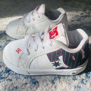 Size 5 Toddler Kids DC Sneakers